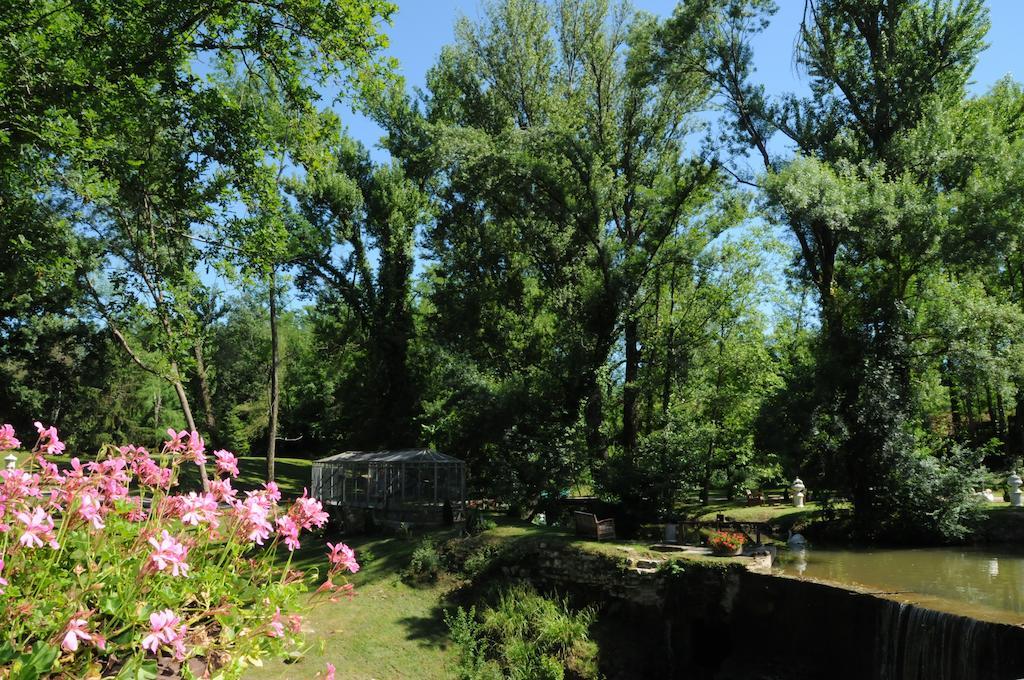 Hostellerie Restaurant Les Gorges De L'Aveyron Bruniquel Exteriér fotografie