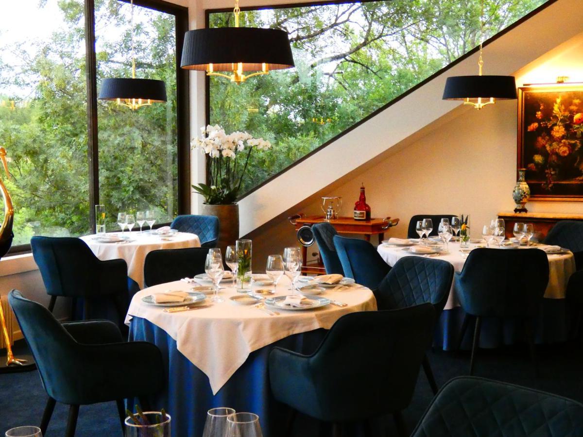 Hostellerie Restaurant Les Gorges De L'Aveyron Bruniquel Exteriér fotografie